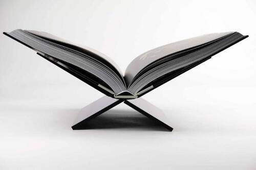 Boekenstandaard perspex middel design zwart