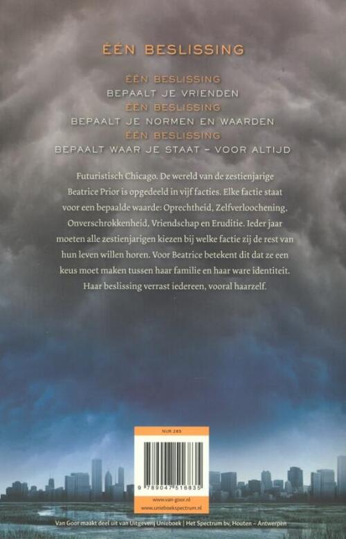 Divergent 1 - Inwijding